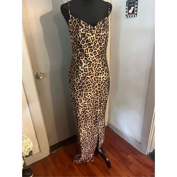 NWOT. Popular 21 Leopard-print long Maxi dress Women Size Large - Picture 4 of 9